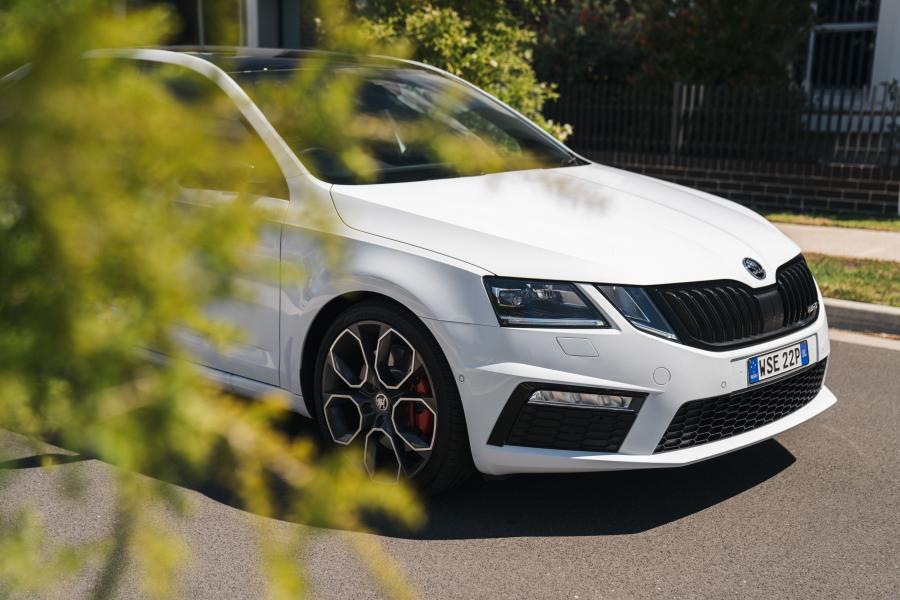  Skoda Octavia RS 245 (5E) 2017 года  (AU) (фото 32 из 40)